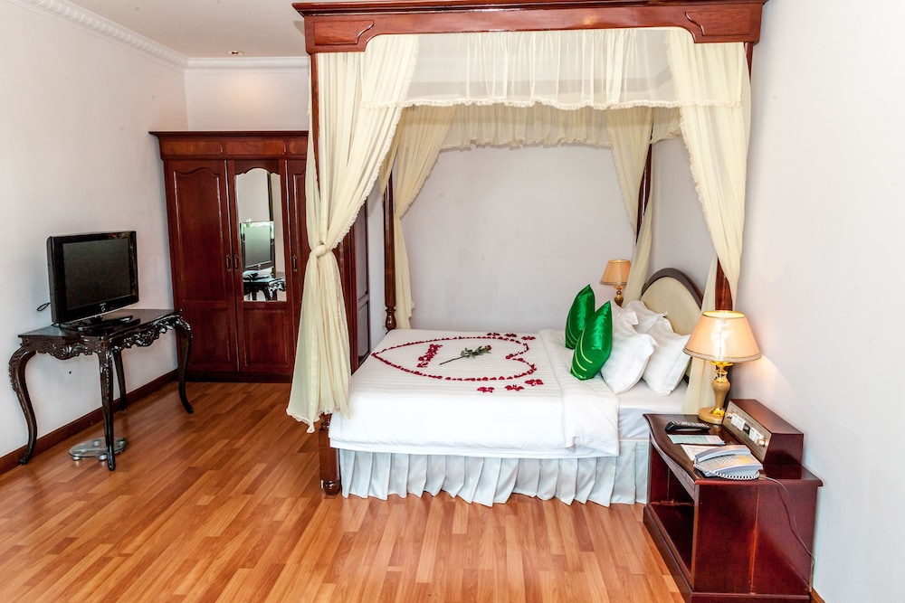 Angkor Holiday Hotel 34/58
