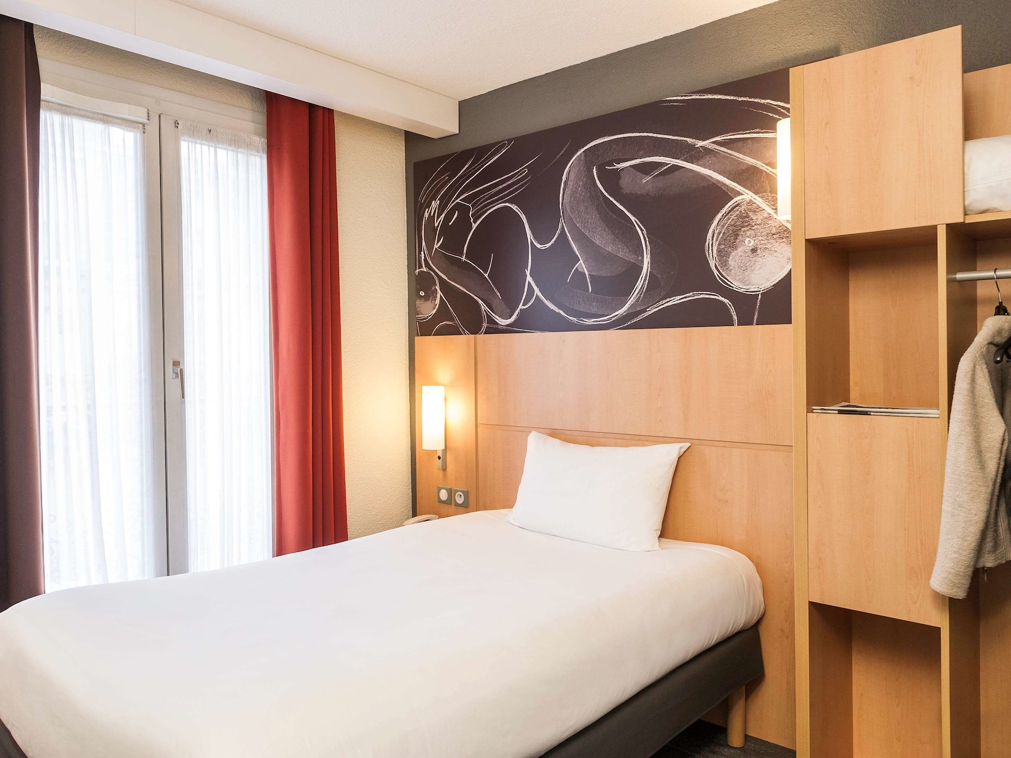 STANDARD, SINGLE BED