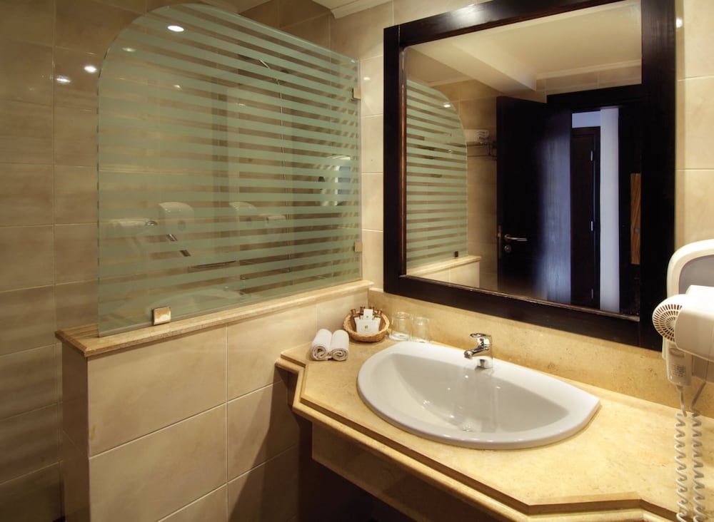 REHANA SHARM RESORT 33/57