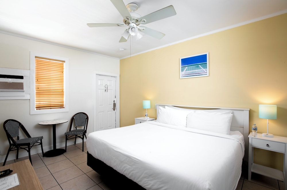 SUPERIOR, DOUBLE BED