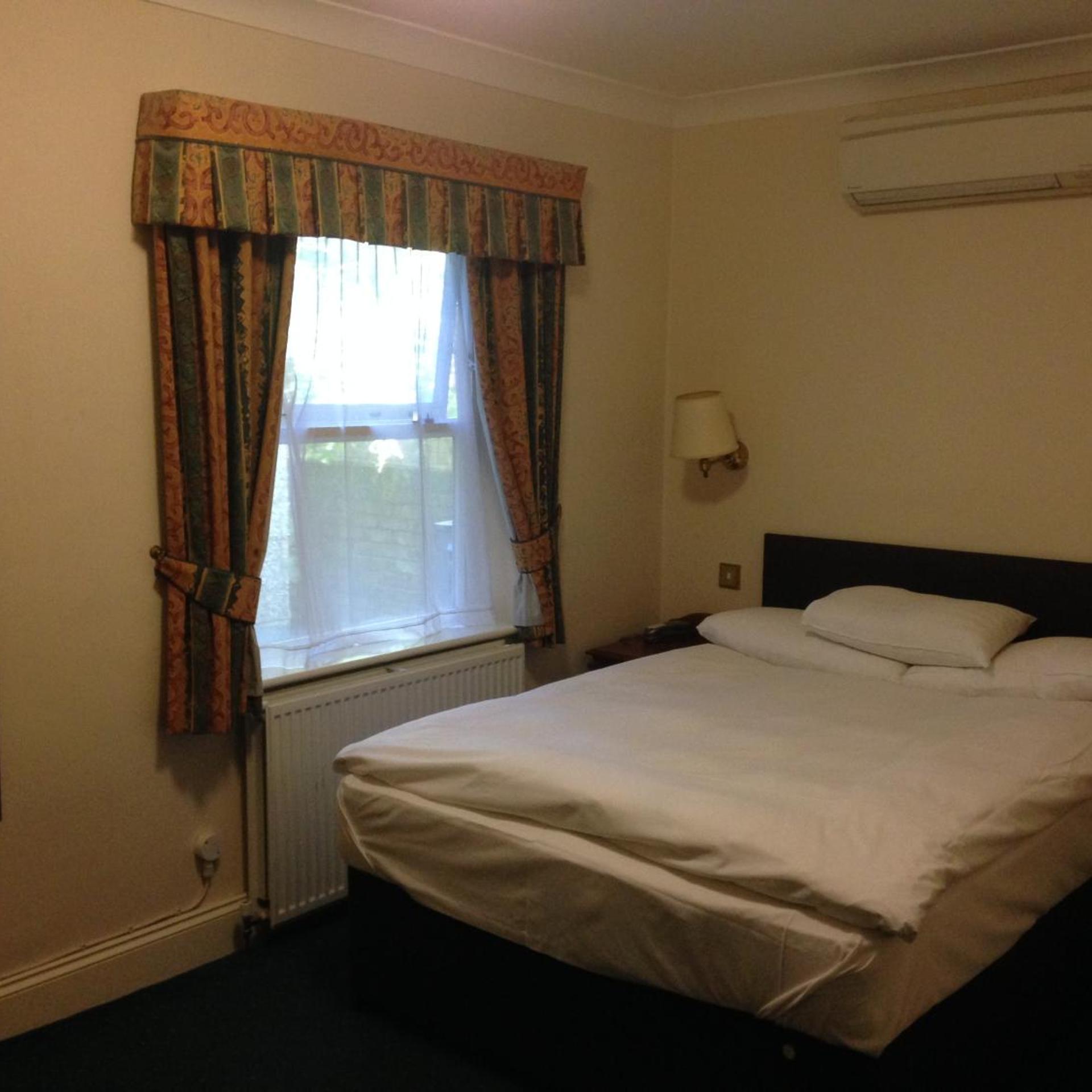 Abbey Lodge Hotel 14/40