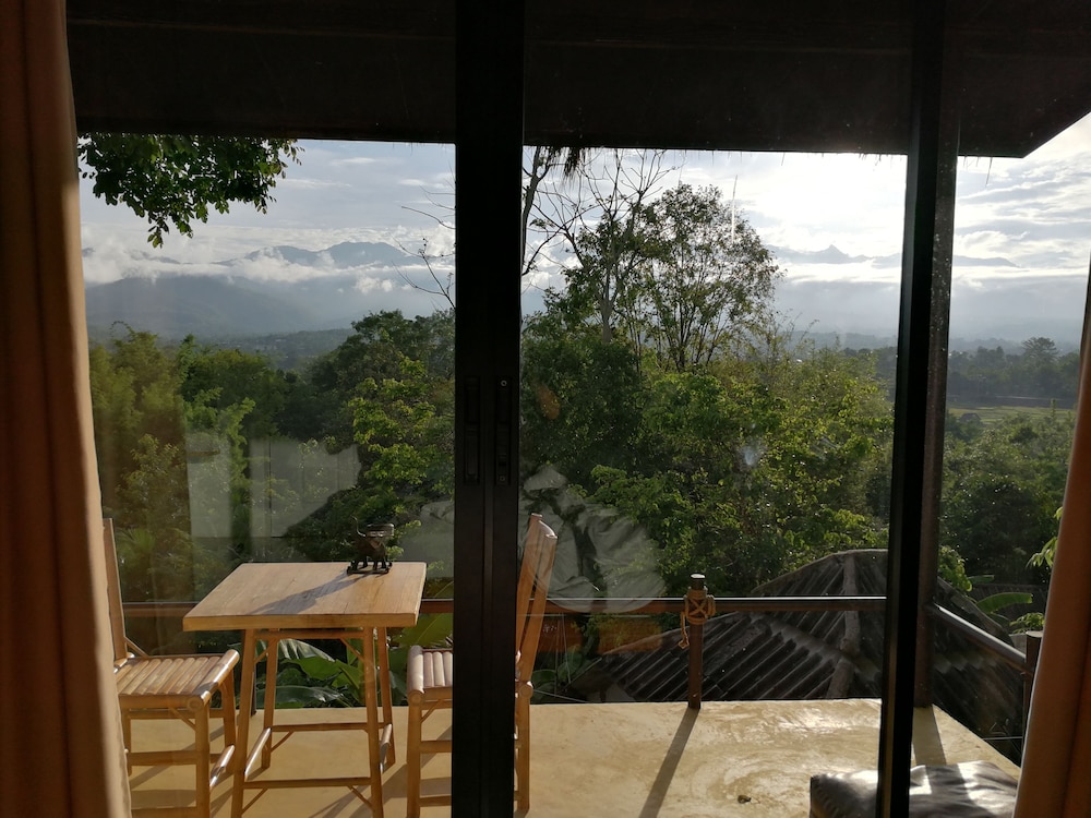 Chang Pai Hill - Adults Only 39/50
