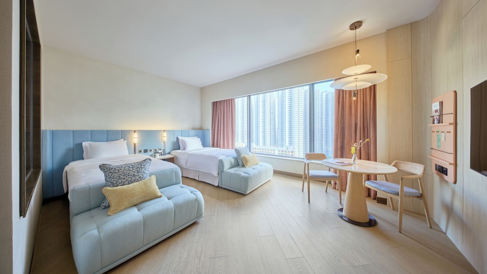 The Royal Garden Kowloon East 33/79