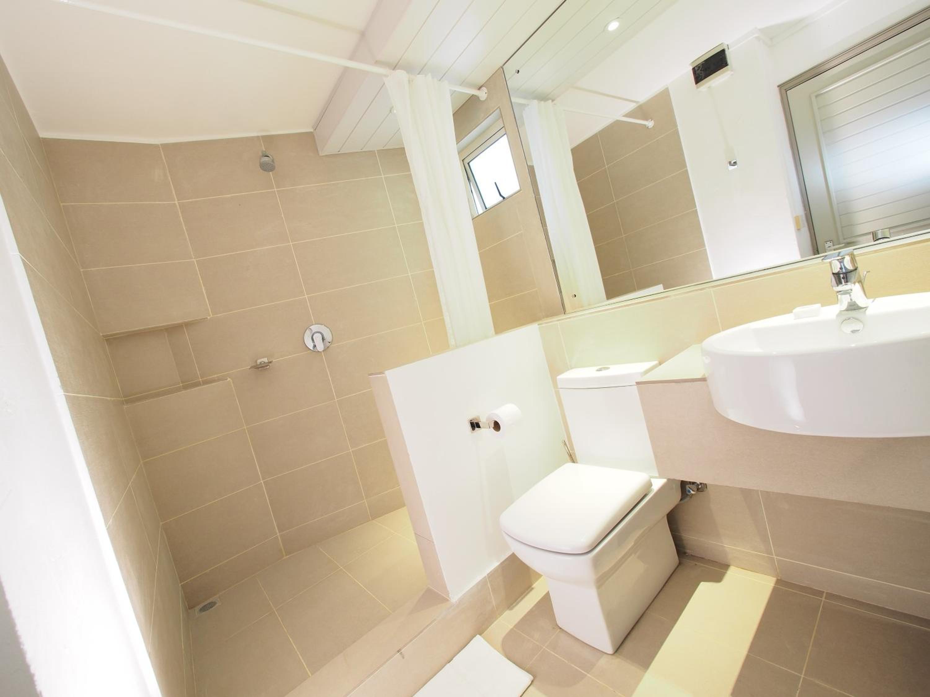 2 Bedrooms, Apartment, Garden View, Le Beachclub Serviced Apartments And Villas 3/4