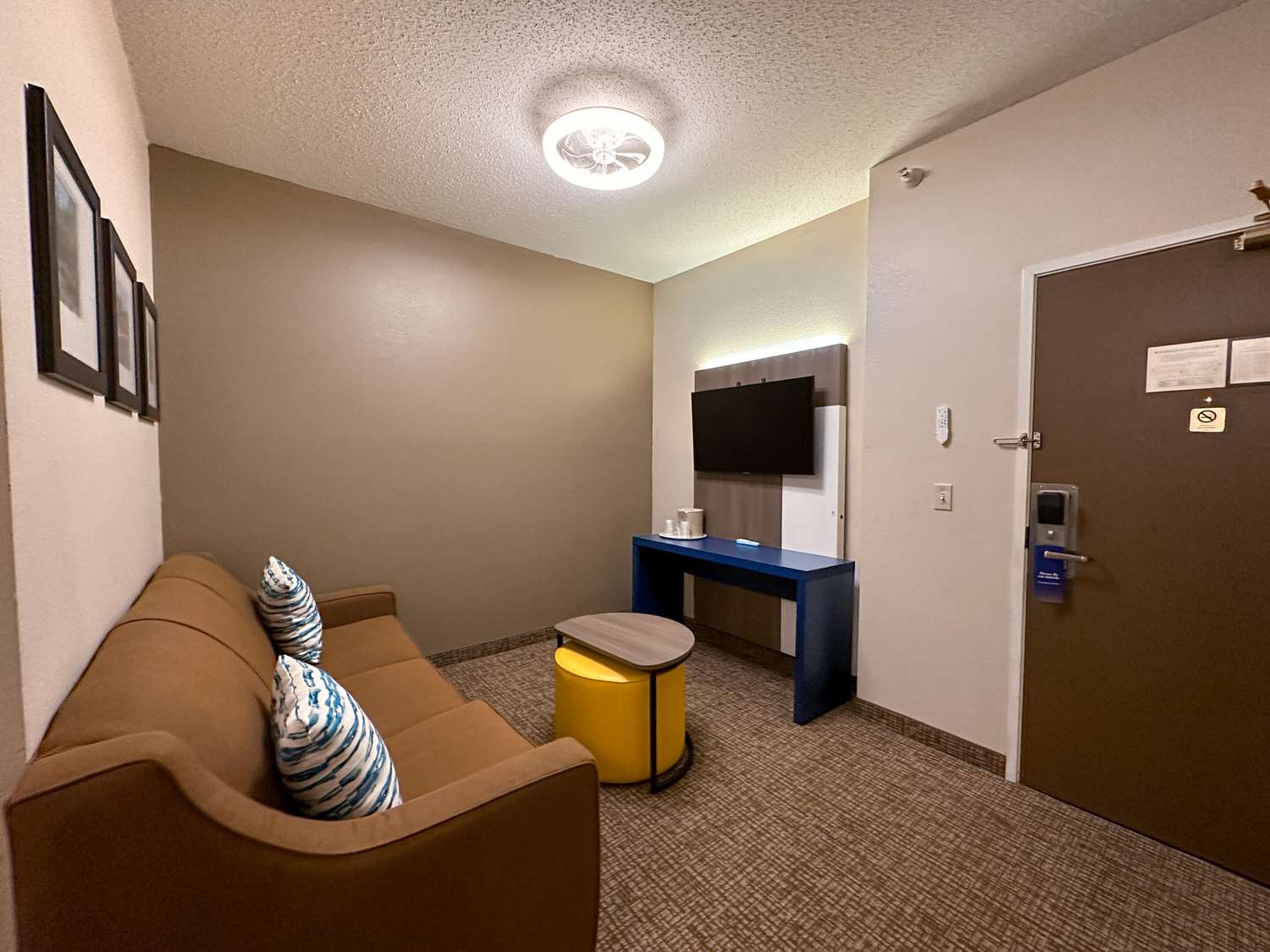 Country Inn & Suites by Radisson, Rock Falls, IL 9/18