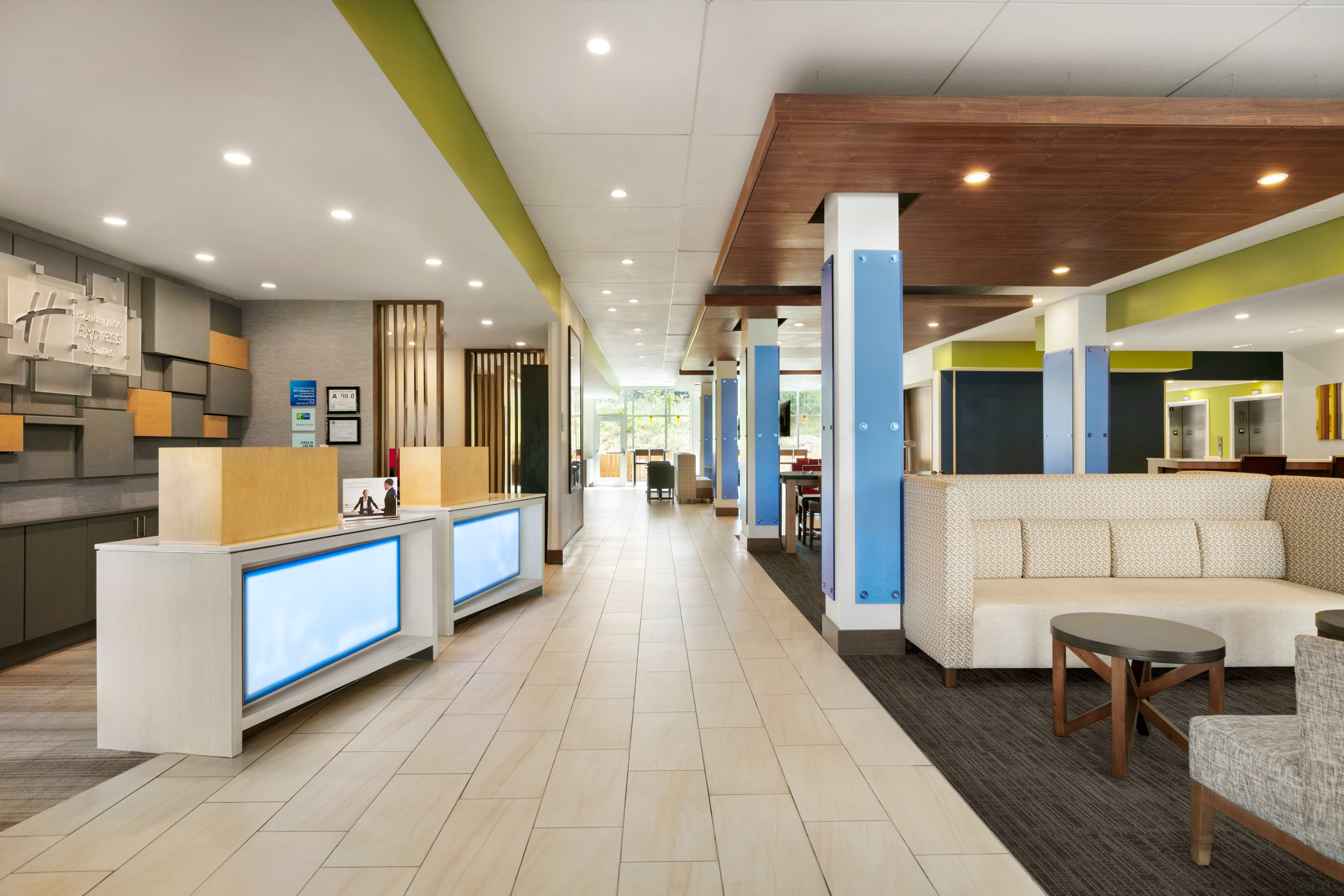 Holiday Inn Express & Suites Salisbury 8/38