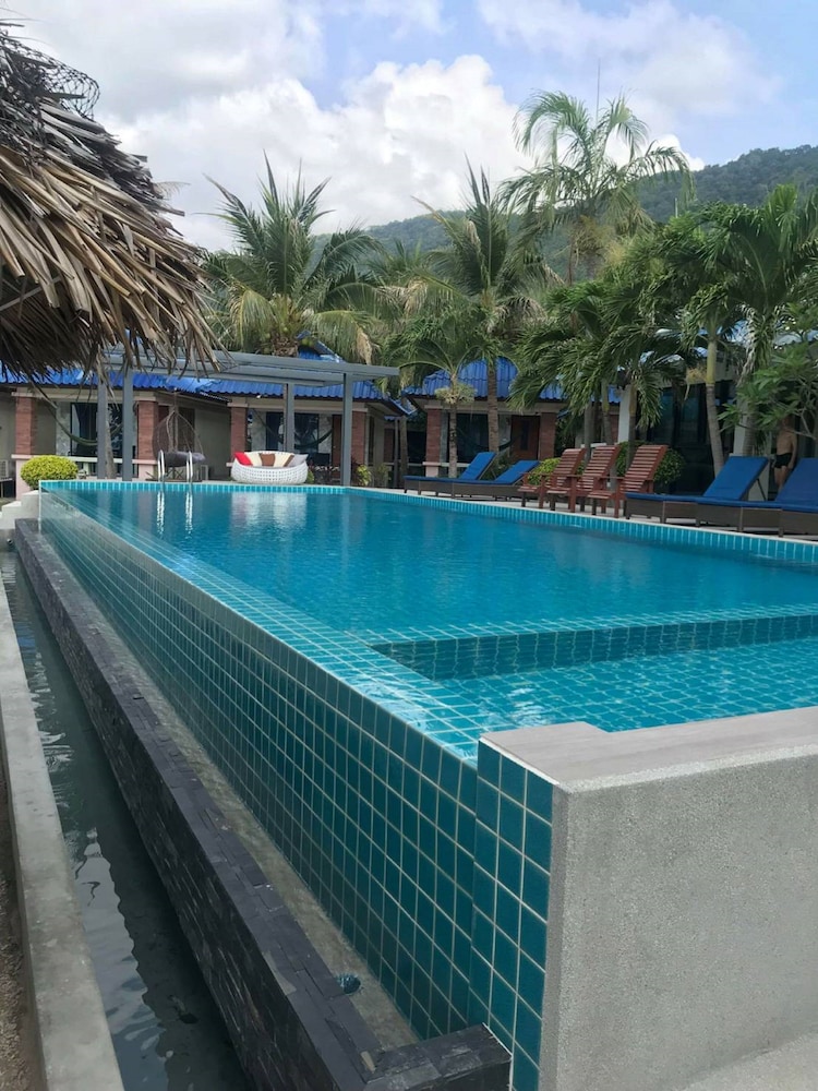 Sunset Beach Villas photo4