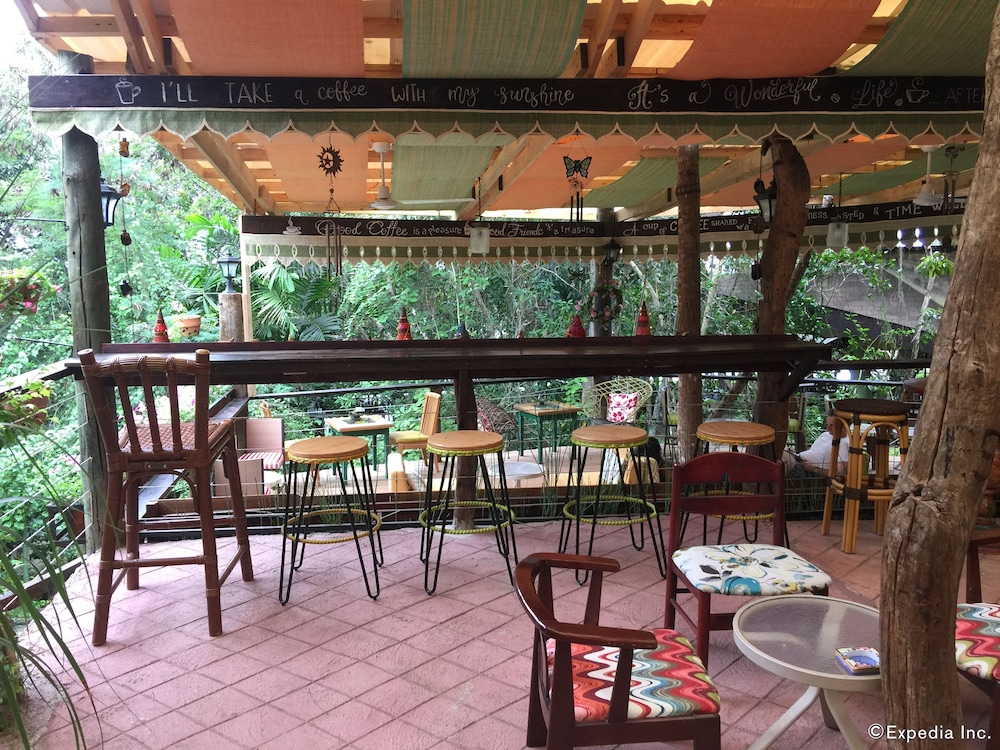 Bohol Bee Farm 55/75