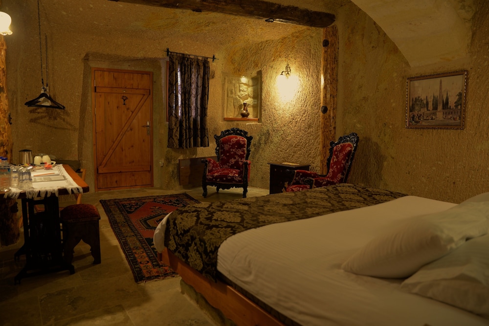 Canyon Cave Hotel 32/69