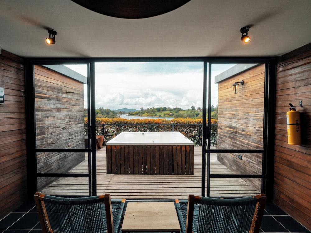 The Boato Hotel 21/46