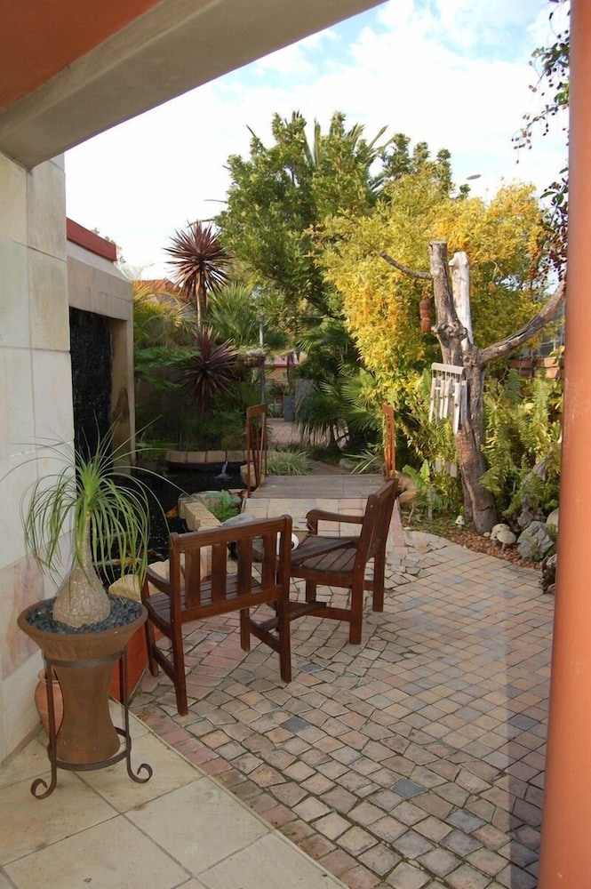 A La Martha S Air Port Guest House 20/38