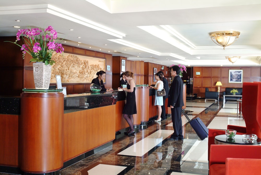 Voco Wuhan Xinhua 10/81