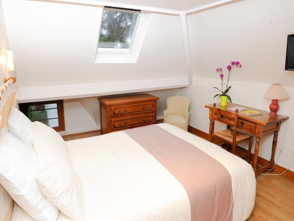HOTEL LE CLOS DEAUVILLE SAINT-GATIEN 7/57