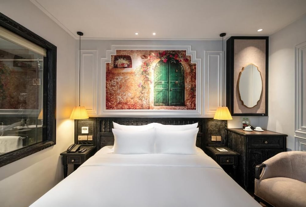 Luxe Paradise Premium Hotel 50/50