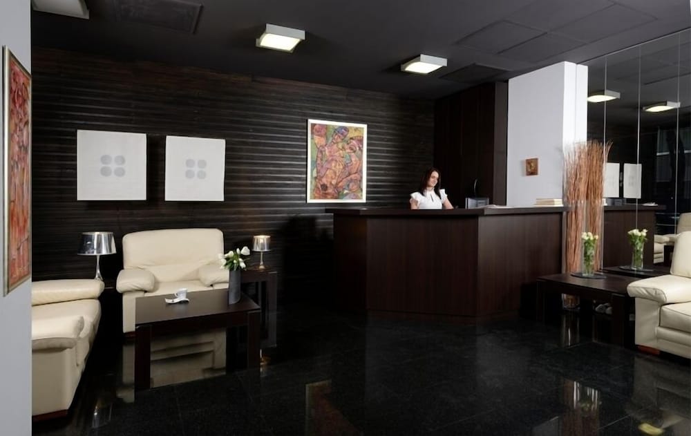 St. George Hotel 5/50