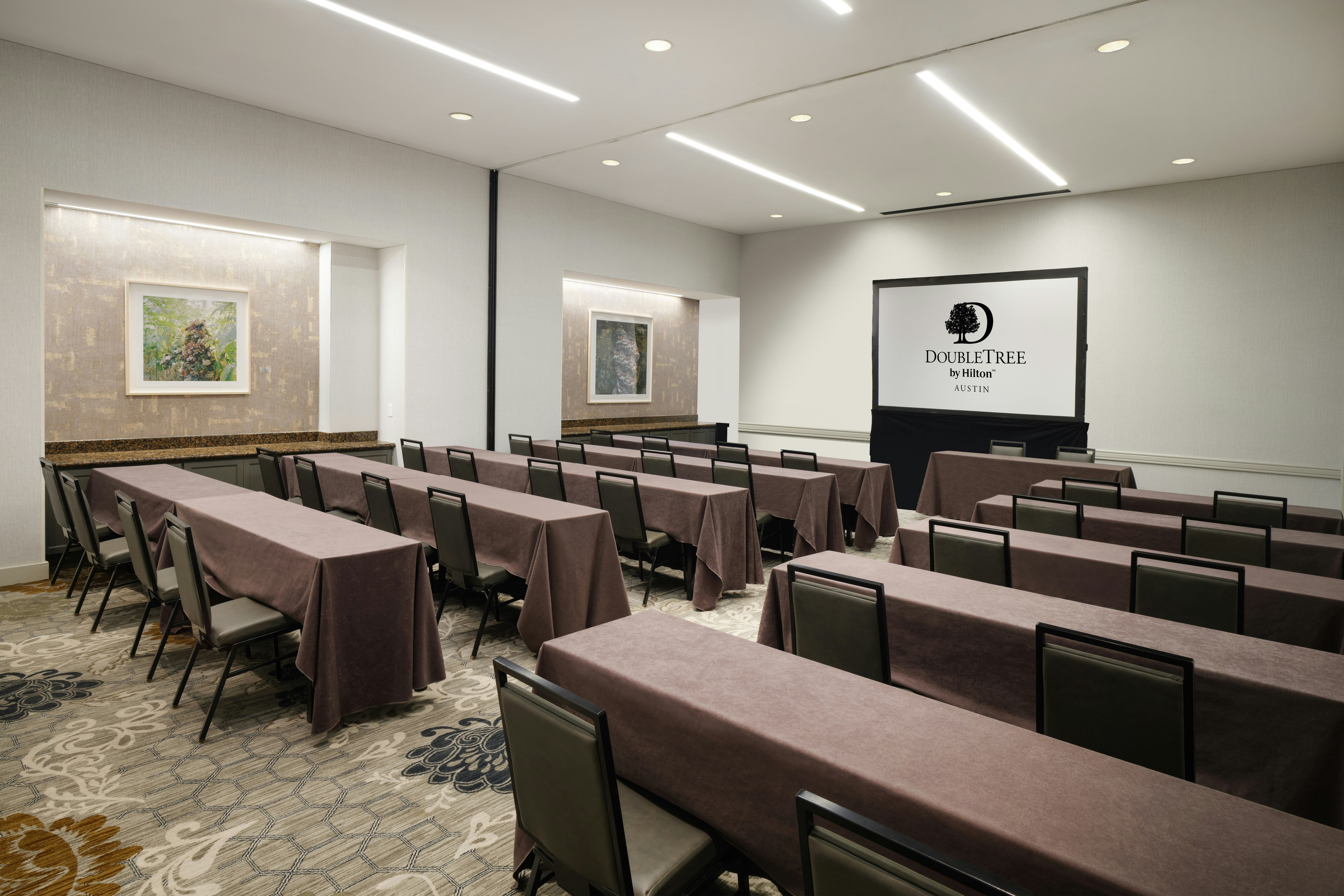 Doubletree By Hilton Austin 52/60