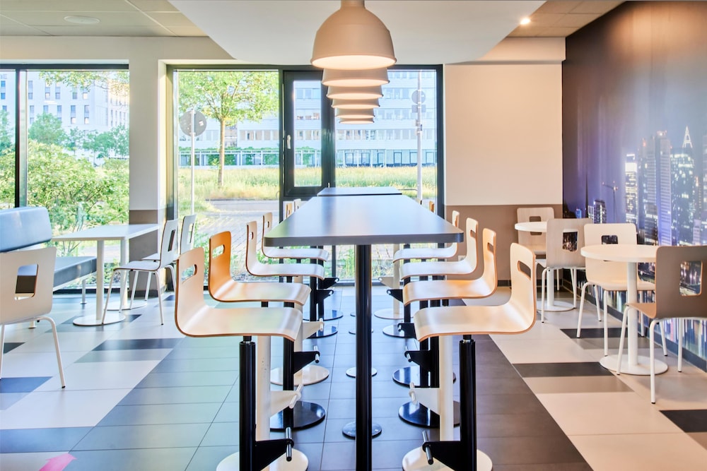 B B Hotel Frankfurt Airport 36/48
