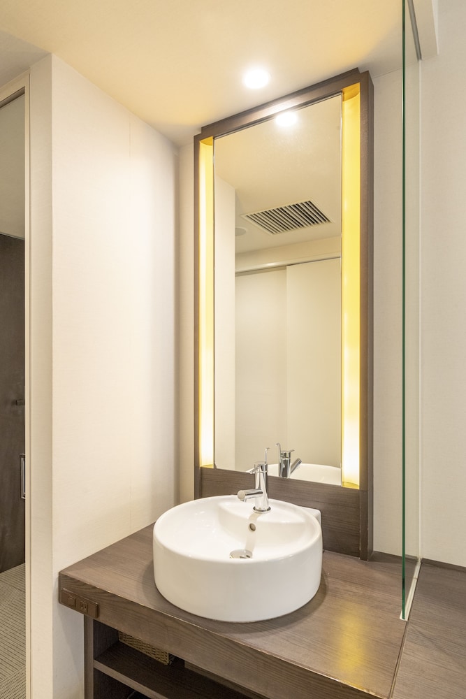 Hotel Keihan Tokyo Yotsuya 42/43