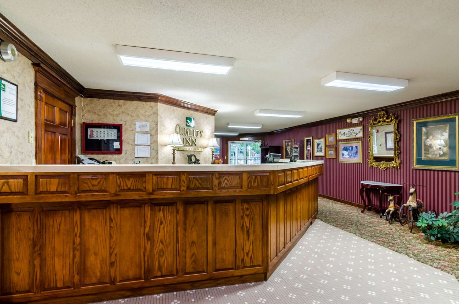 Quality Inn Eureka Springs South 9/67