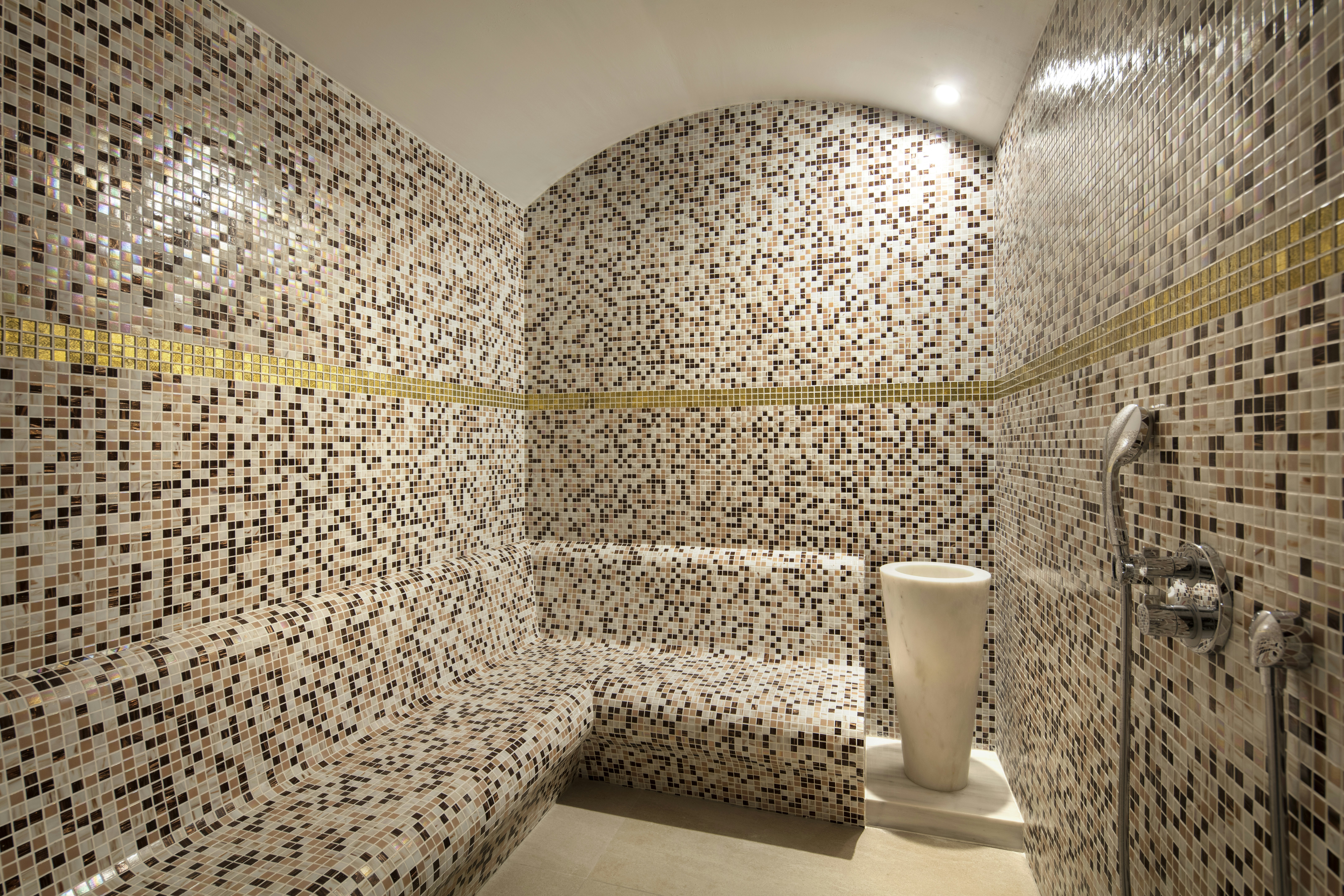 Doubletree By Hilton Antalya City Centre 59/61