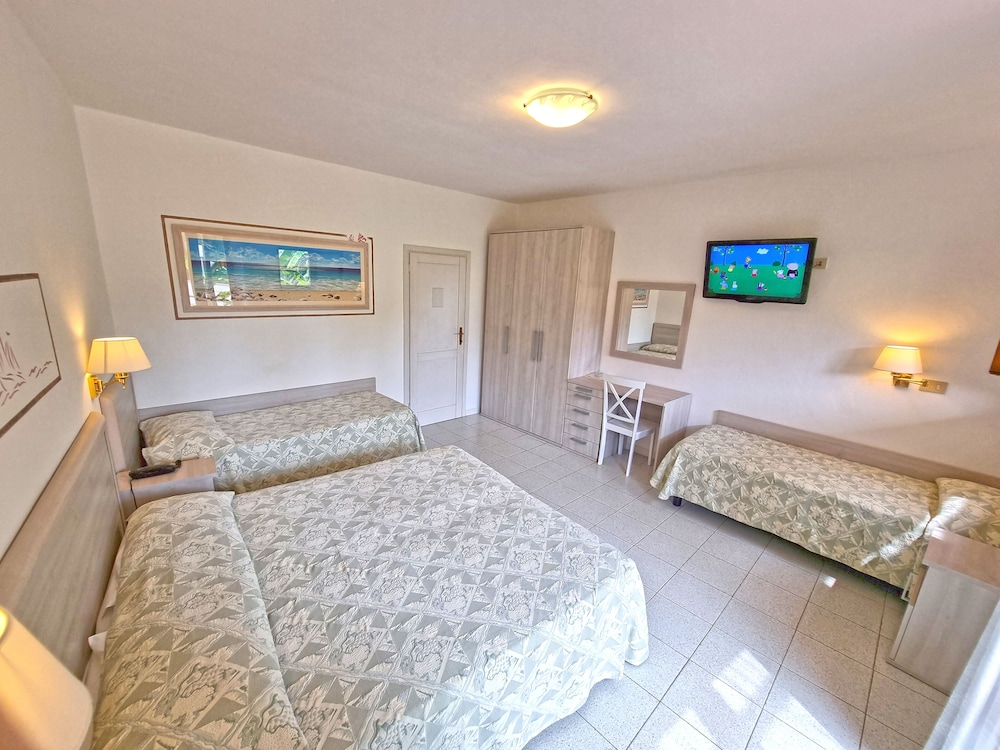 Hotel Montemerlo 19/50