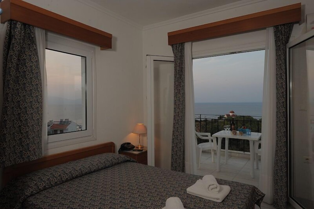 Lazaridis Luxury Apartments 13/29