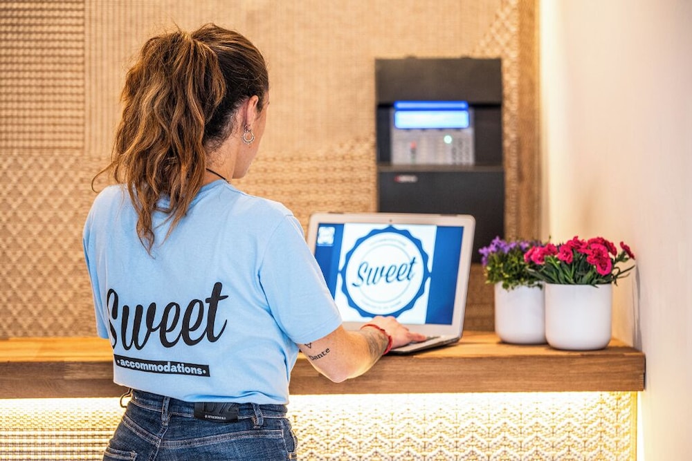 Sweet Lloret Suites 80/91