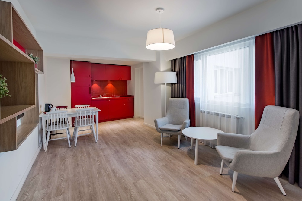 Park Inn By Radisson Bucharest Hotel And Residence 28/48