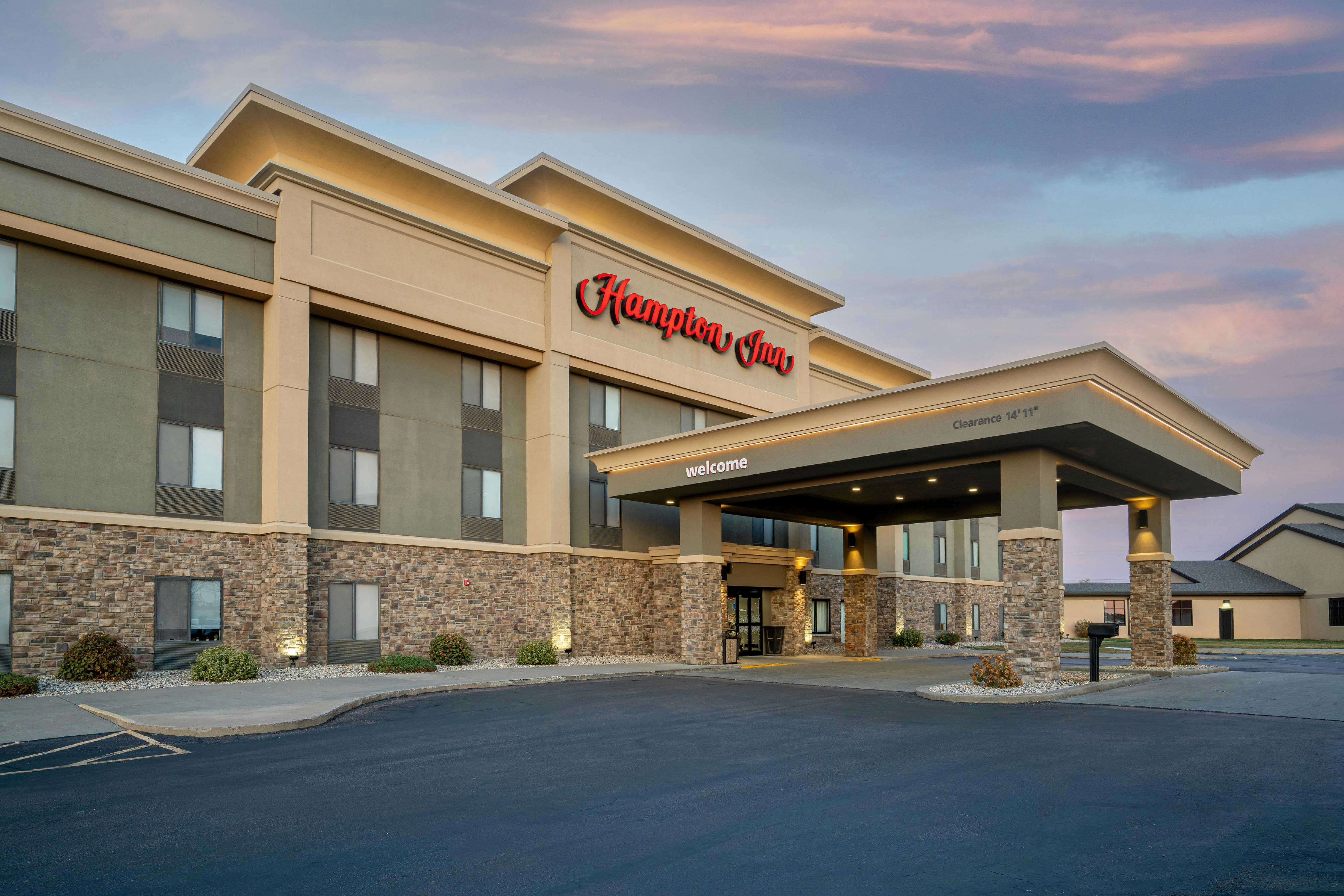 HAMPTON INN MITCHELL 3/38