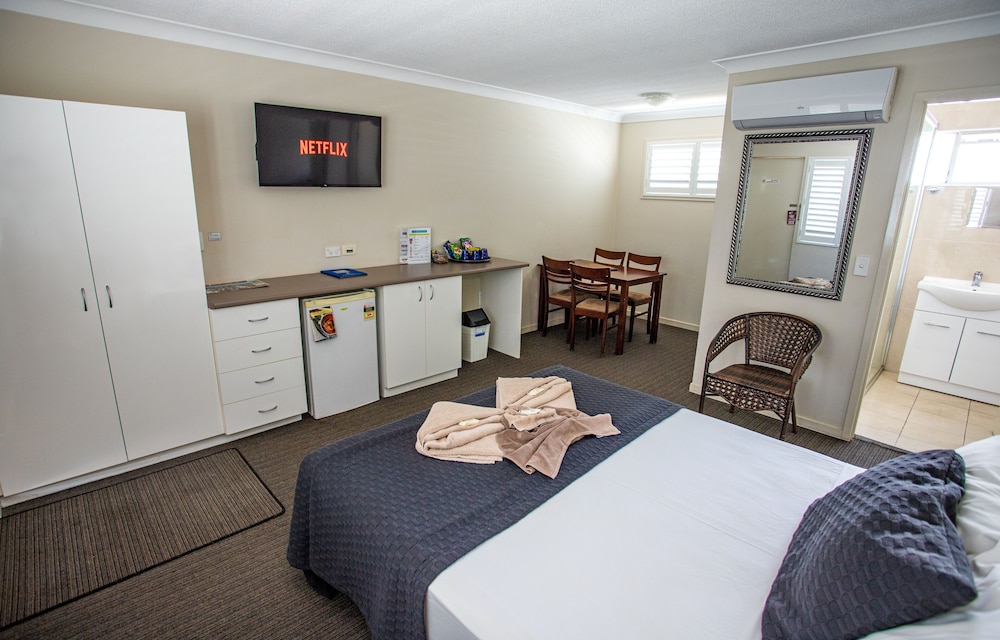 Tropicana Motel 21/50
