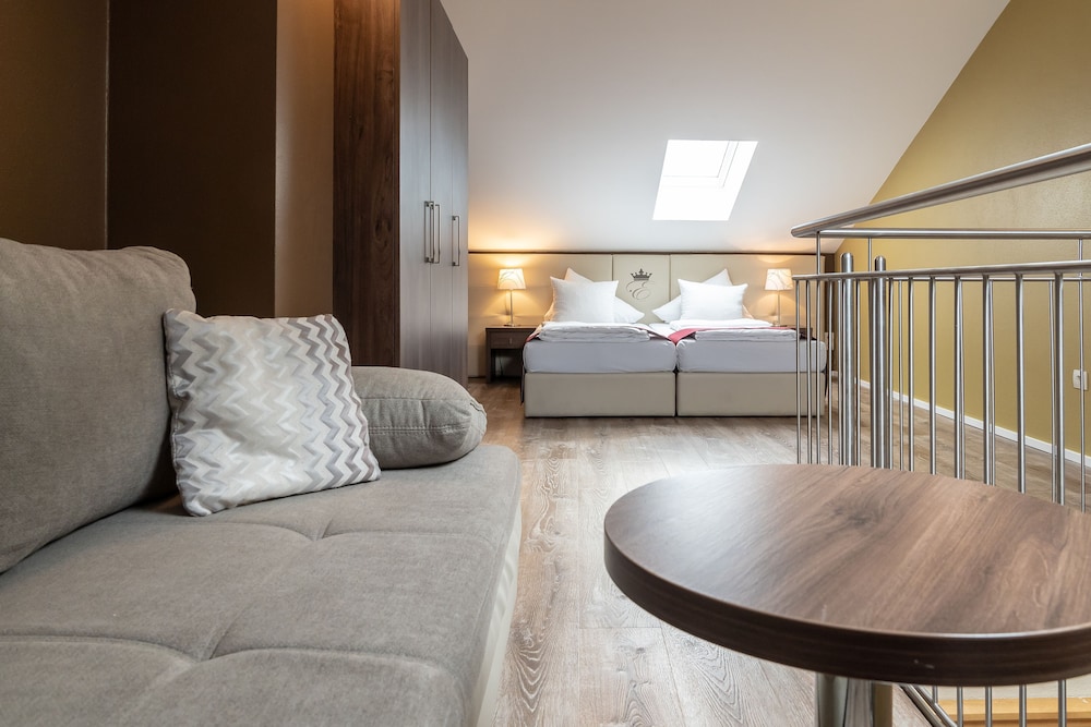 Empress Boutique Hotel 16/65