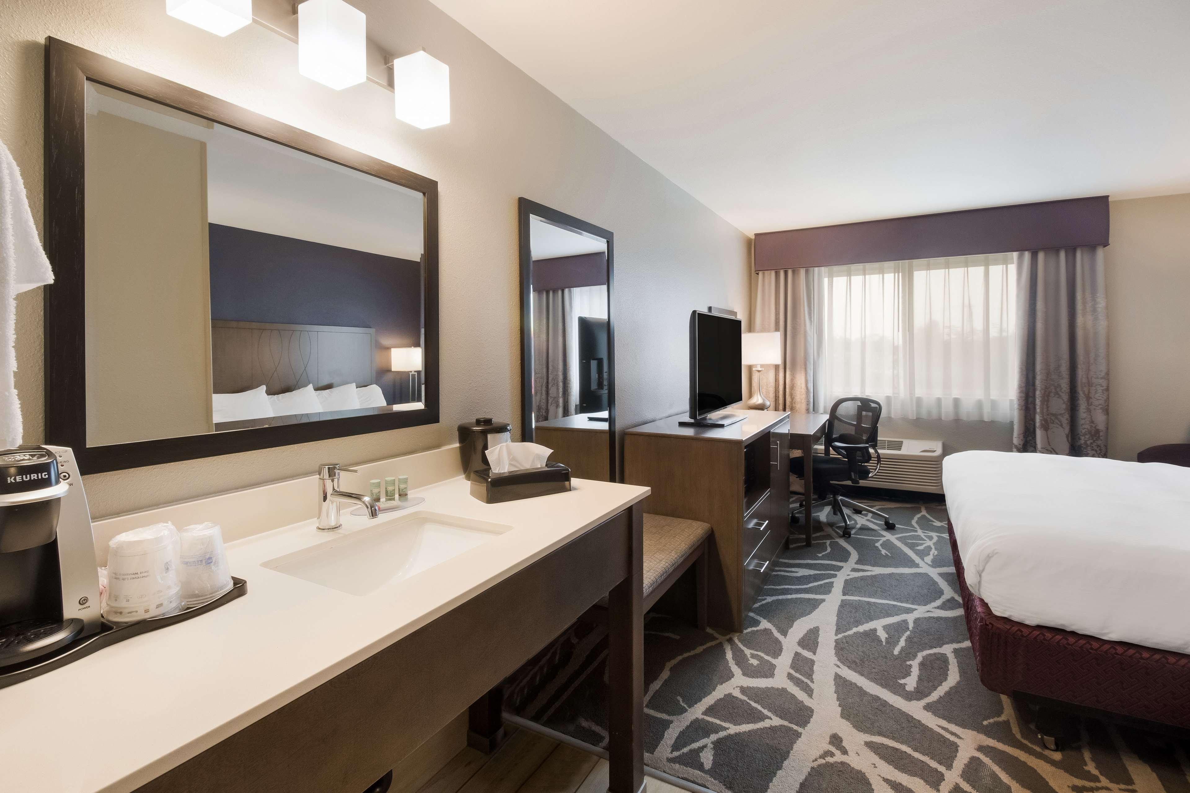 غرفة لذوي الإعاقة، Best Western Mcminnville Inn 3/3