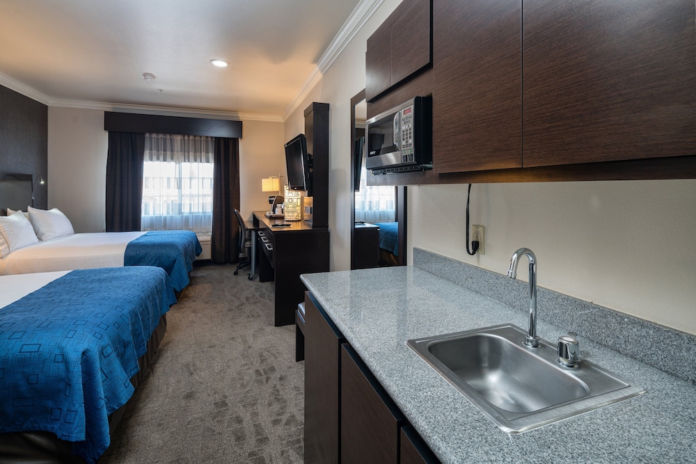 Holiday Inn Express Hotel Suites Santa Clara 22/58