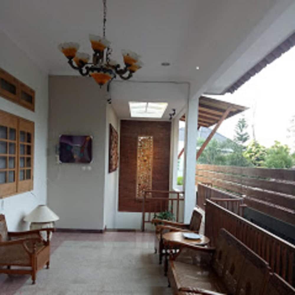Helena Guest House 17/26