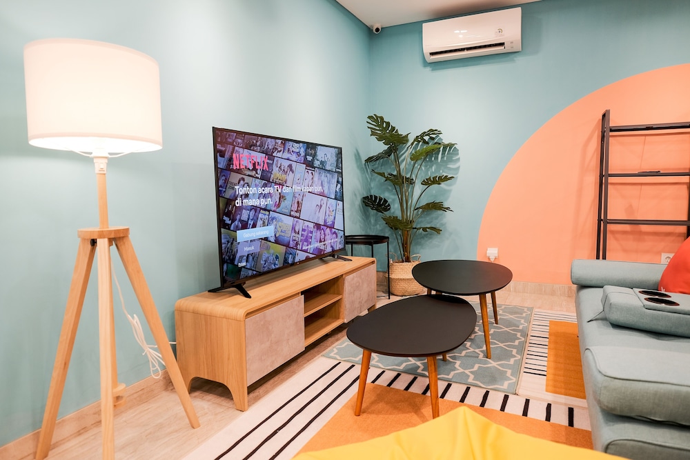 Sans Hotel Puri Indah Jakarta 48/62