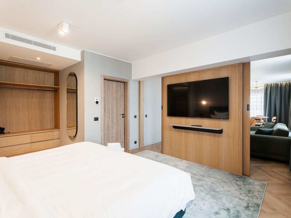 Mercure Sofia City 40/105