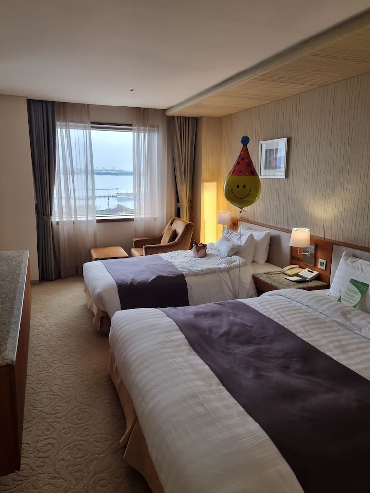 Shangria Beach Tourist Hotel 20/50
