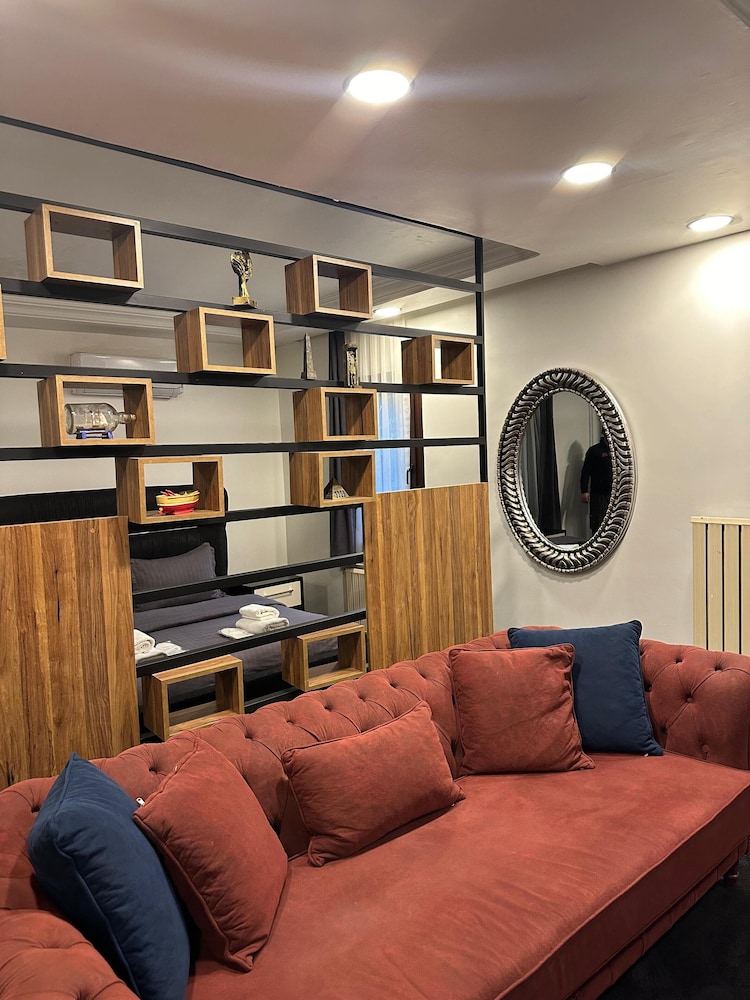 Mavilla Hotel 27/50