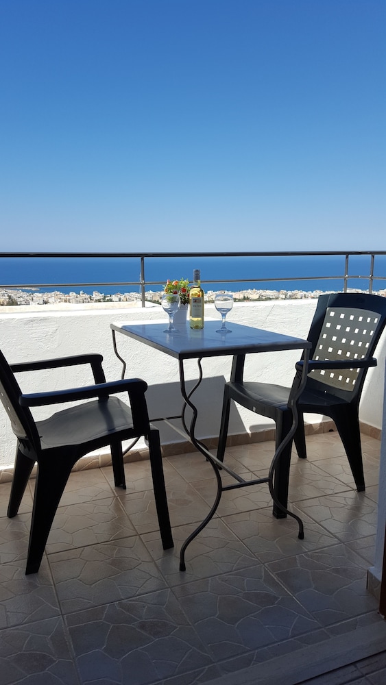 Amazones Village Suites 30/50