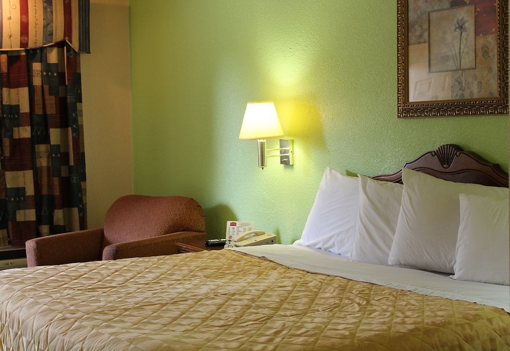 Fairbridge Inn Suites Mcdonoughga 9/52