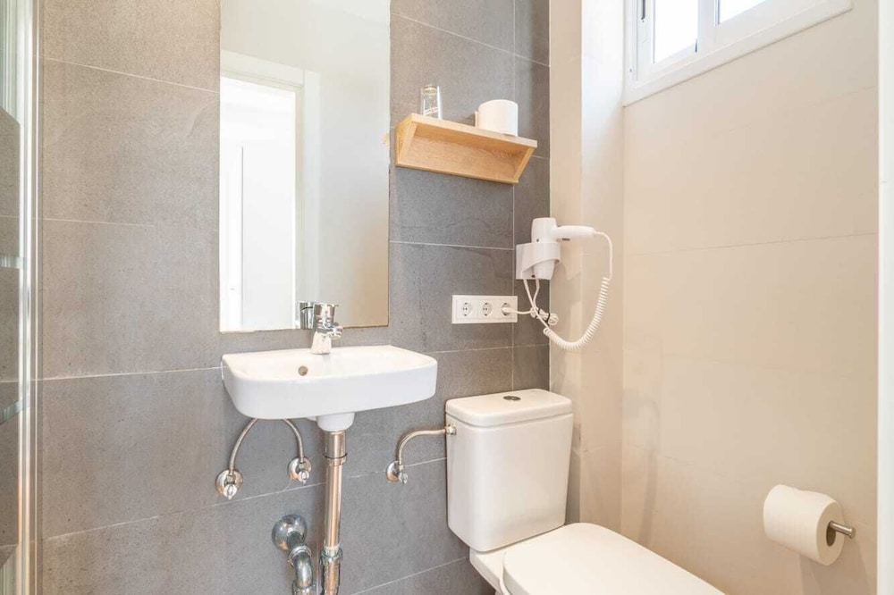 Hostal Alcina 43/45