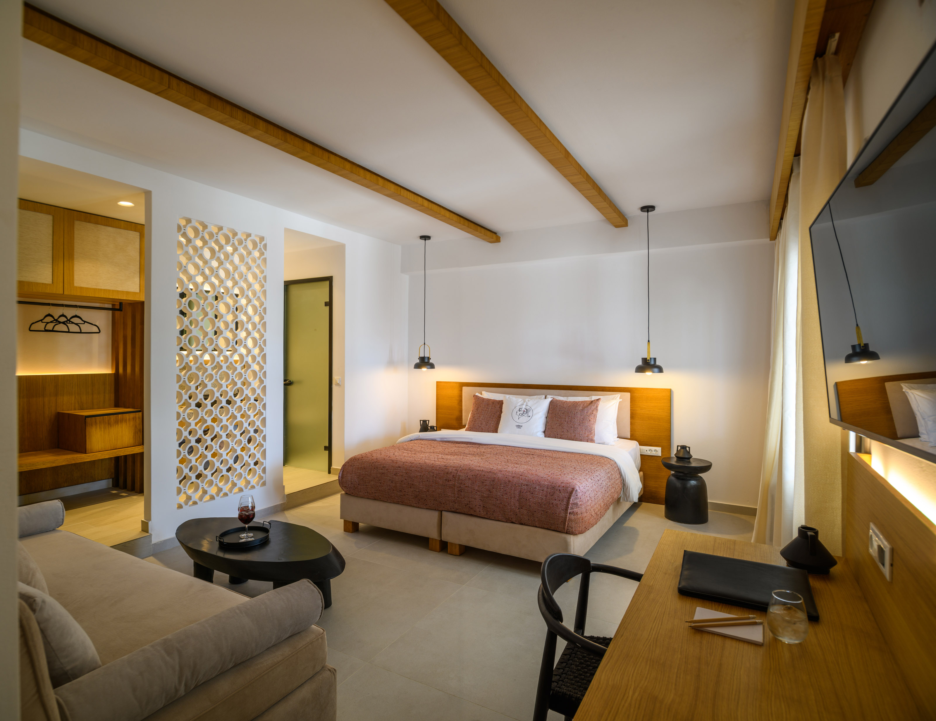 2 Bedrooms, Elegant, Suite