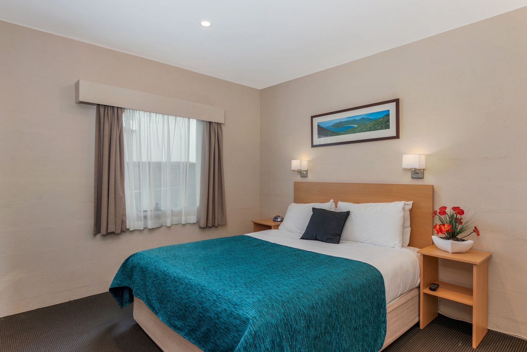 3 Bedrooms, Apartment, 1 Queen and 4 Single Beds