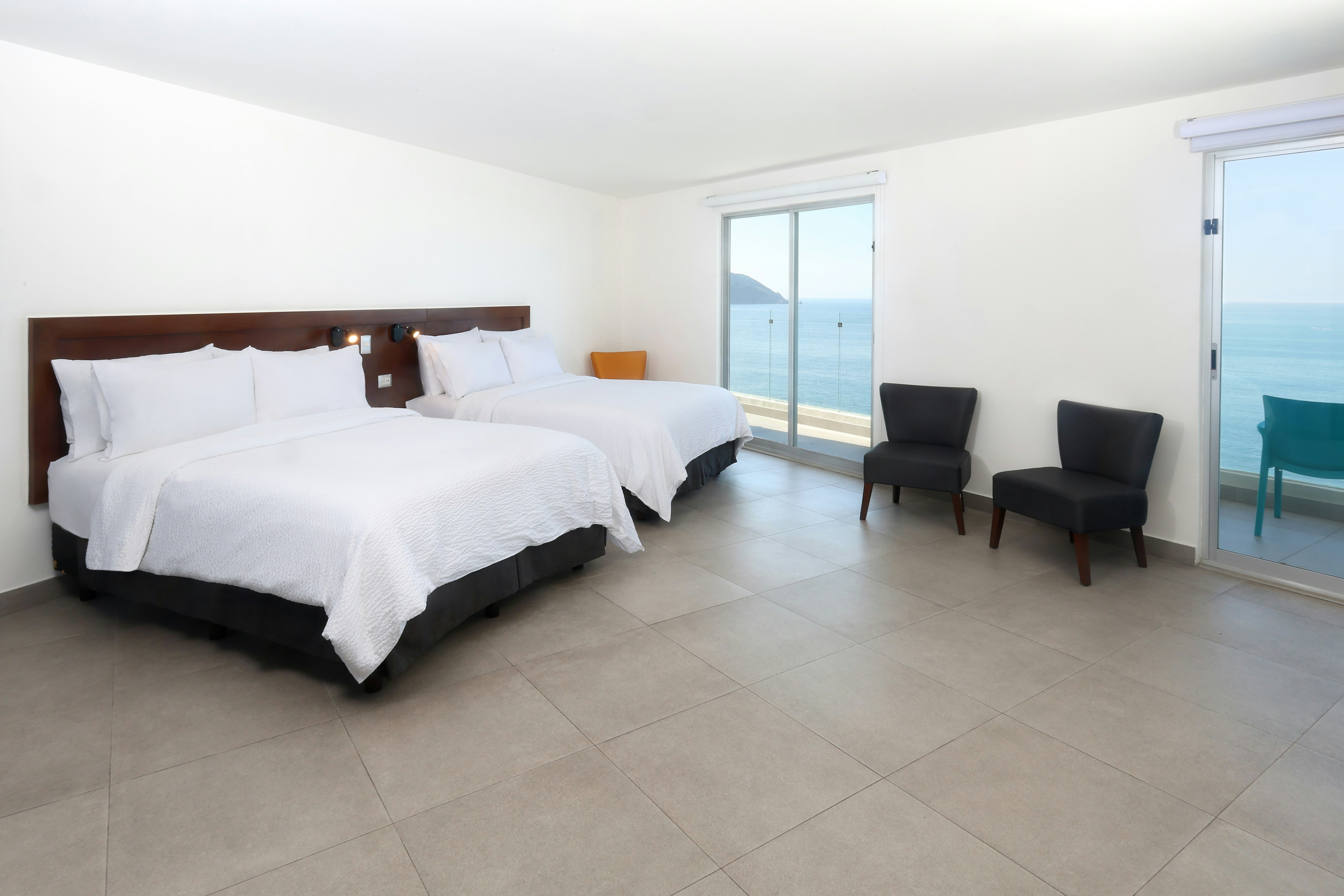 Suite, 2 Queen Beds, Ocean Front