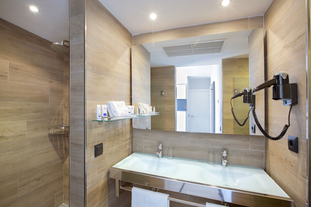Mar Hotels Playa de Muro Suites 51/56