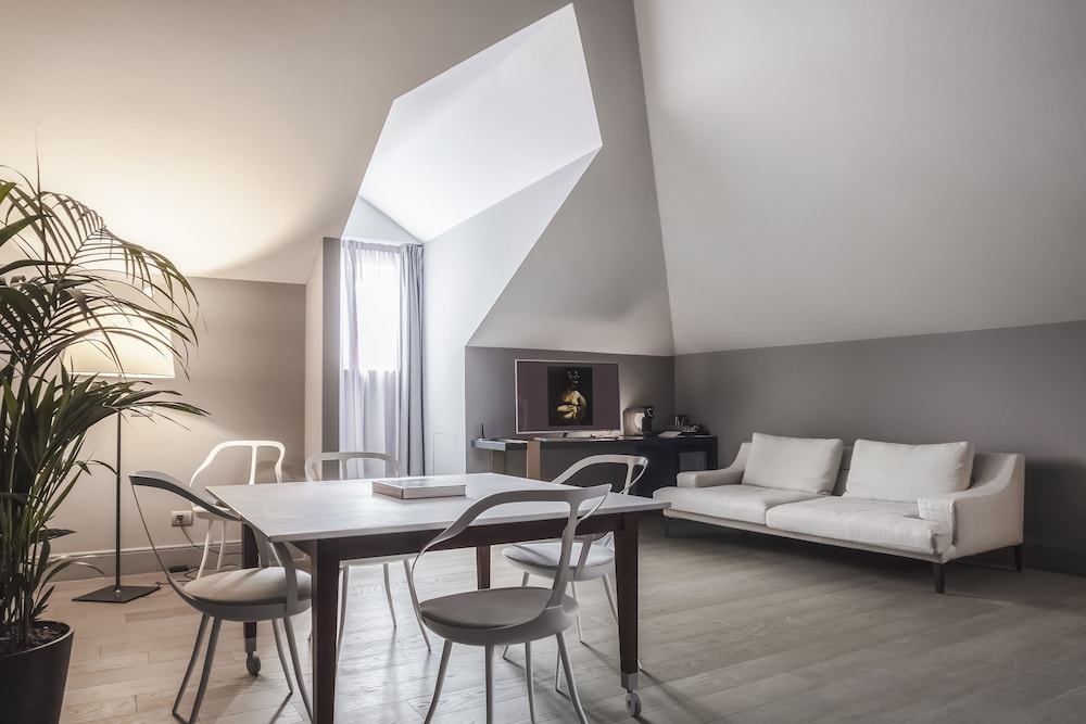 Palazzo Cornalia 30/50