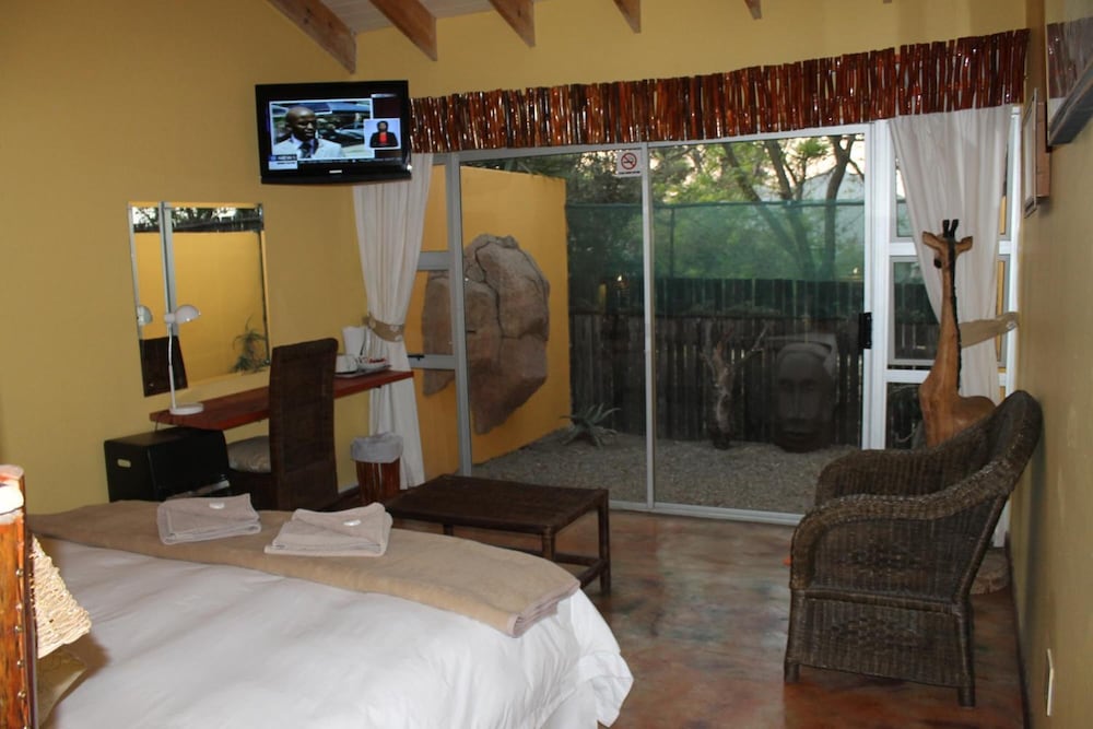 Flintstones Guest House Fourways 28/50