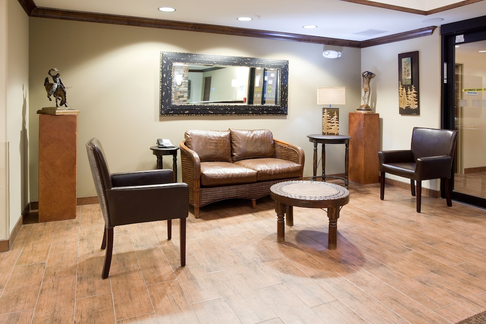 Holiday Inn Express Hotel And Suites Lander 34/50