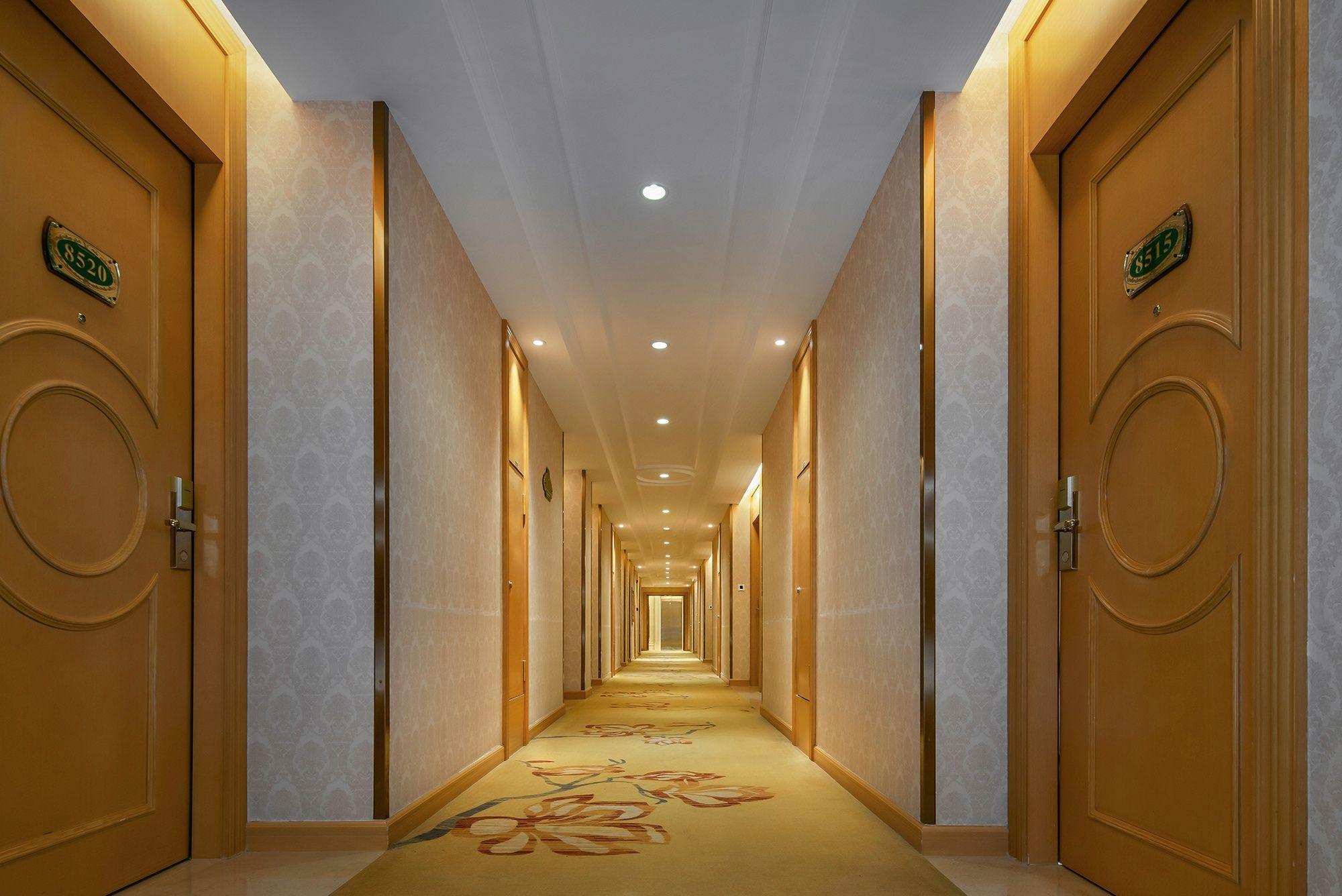 Vienna International Hotel (Shenzhen Airport Hangcheng) 26/36
