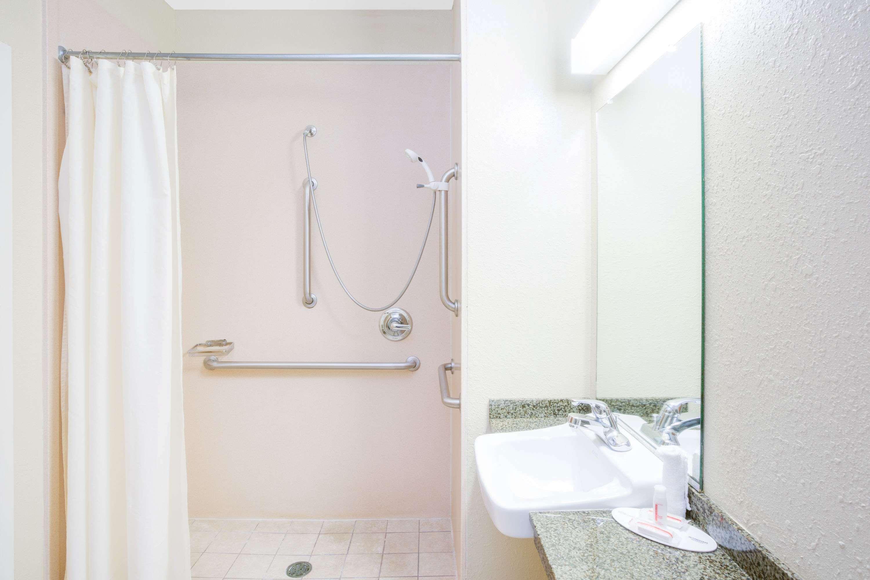 Microtel Inn & Suites by Wyndham Saraland/North Mobile 16/16